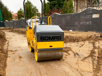 Валяк BOMAG